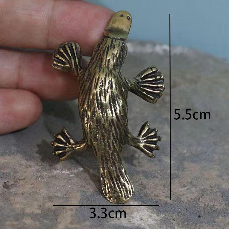 

1 шт. Ретро Латунный Орнамент Утконос Цельная Медь Утконос Миниатюрная Фигурка Металлический Чайный Питомец Фэн-шуй Коллекционная Модель Домашний Декор бронзовый