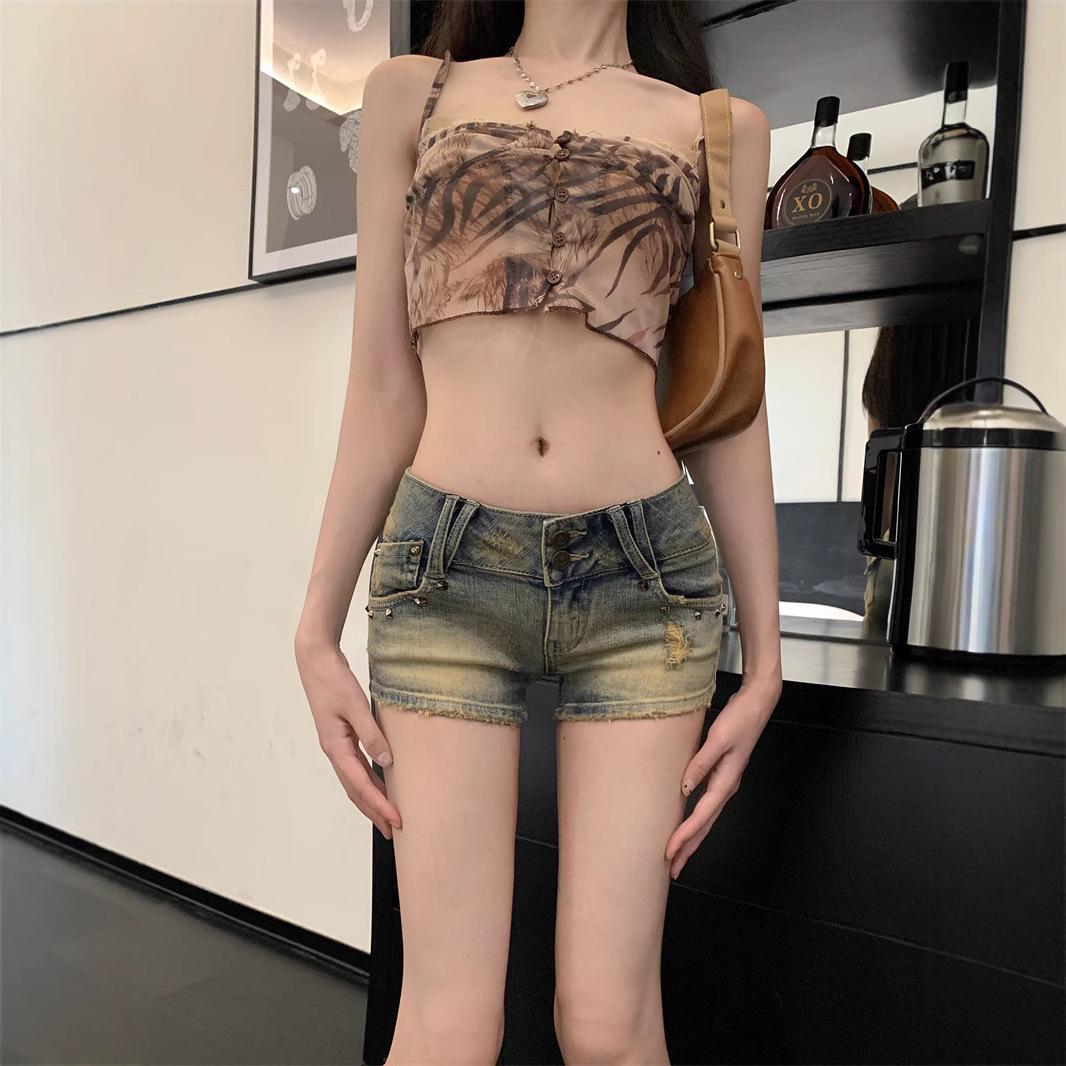 

Women s Summer Low-Waist Ripped Denim Shorts - Retro Style, Versatile, Butt-Lifting Hot Pants Large