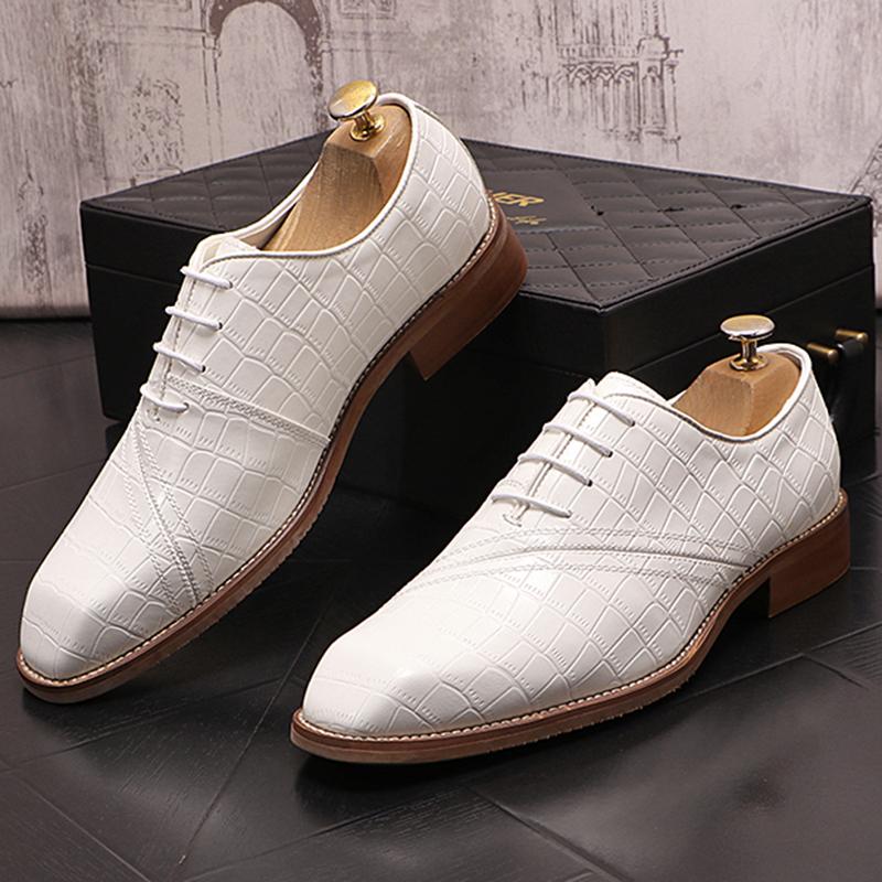 Luxury Designer Trend New Designer Pointed White Black Wedding Formal Oxford Shoes Men Casual Platform Homecoming Dress Footwear