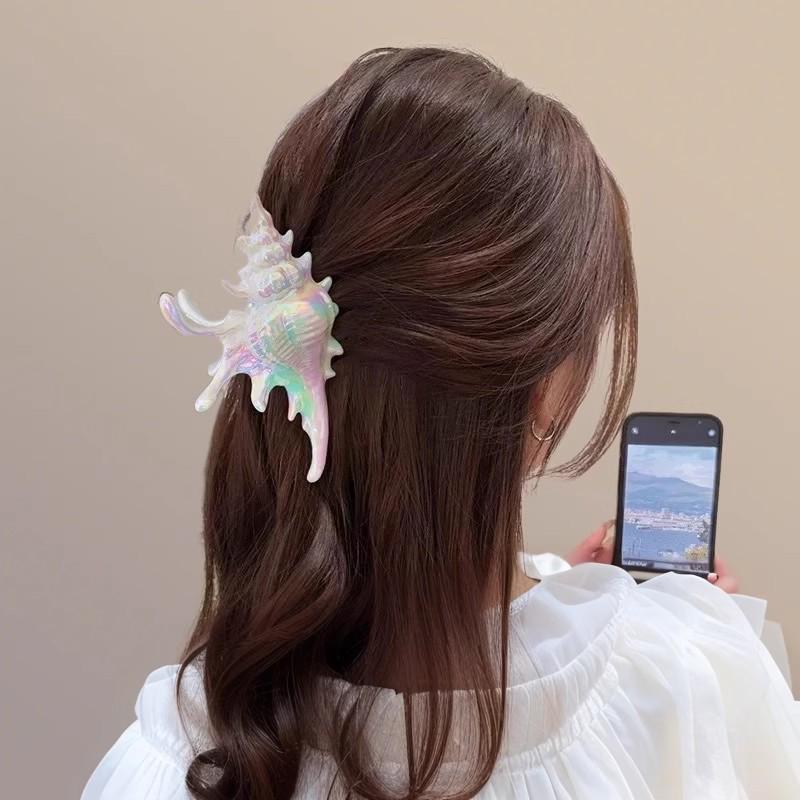 Seashell Claw Hair Clip: Summer Beach Style Ocean Accessory