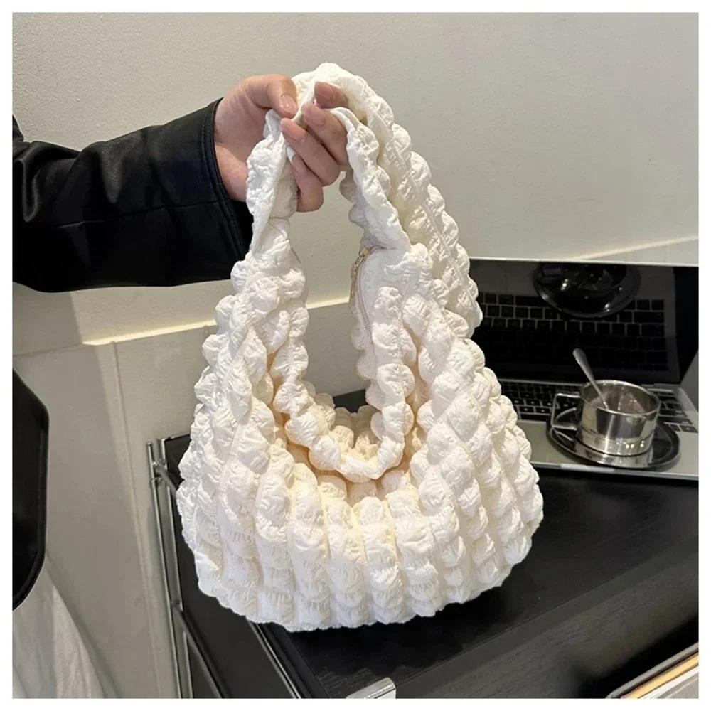 Dámská plisovaná crossbody taška Vyšívaná kostkovaná taška přes rameno s prošívaným designem Velkokapacitní podpažní tote pro každodenní nošení