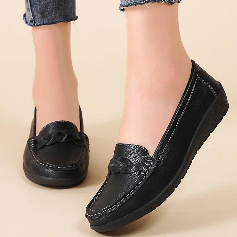 Women Flats Wedge Leather Fashion Comfortable Shoes Women Slip On Nurse Shoes Moccasins Outdoor Plus Size Tenis