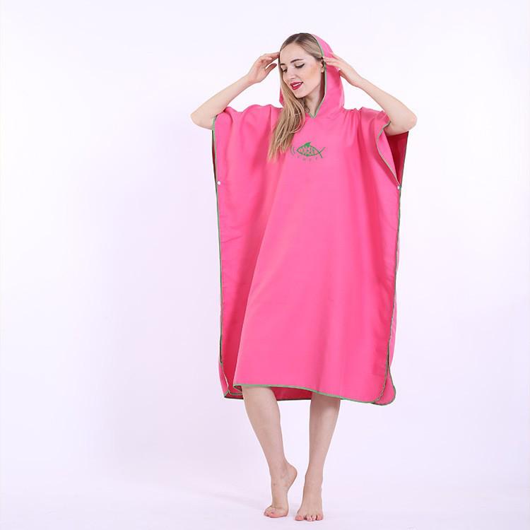 

Мікрофібровий халат-пончо з капюшоном - Абсорбуючий пляжний рушник для переодягання 110x90 cm рожевий червоний колір