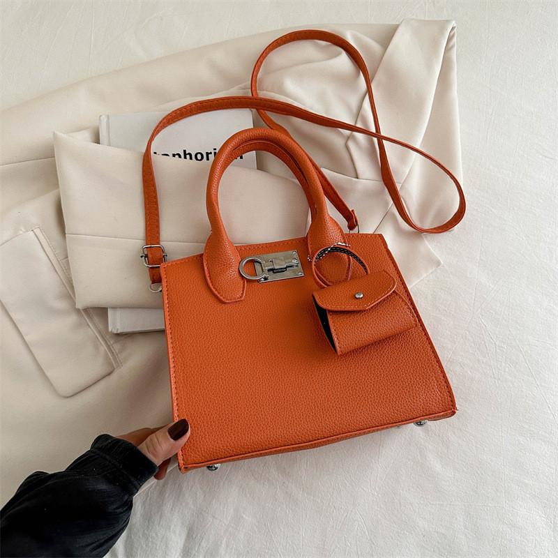 Stylish Large Capacity Casual Women's Single Shoulder Bag In Trendy Solid Colors