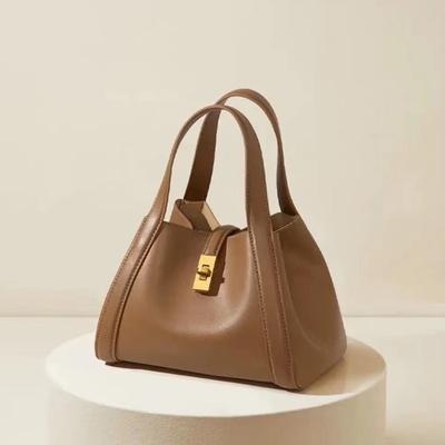 Cowhide Vegetable Basket Bag, Niche Leather Wing Bag, Premium Texture, Portable Shoulder Crossbody Tote Bag For Women
