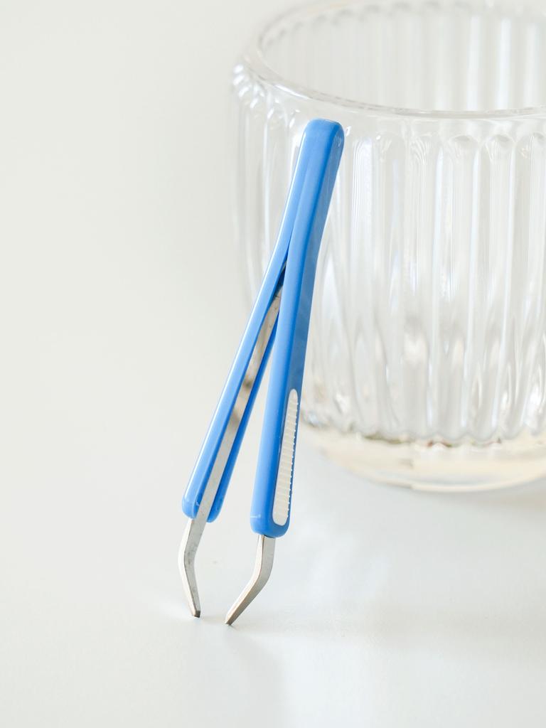 KAI Precision Tweezers with Rubber Grip Handle