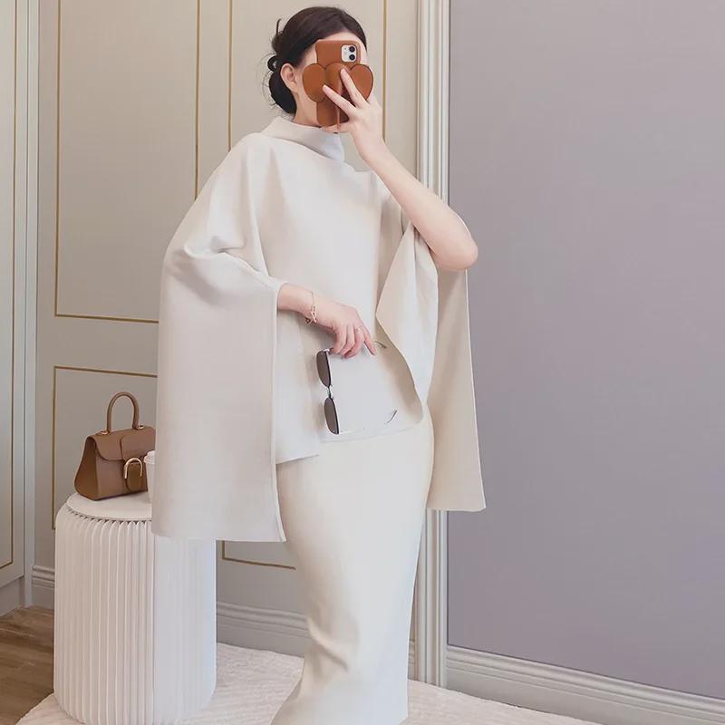 Women's Wool Blend Cape: Turtleneck Sweater Coat with Bat Sleeves - Cos Style for Autumn/Winter
