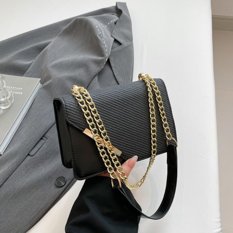 Popular Diagonal Iron Edge Handbag Women's 2025 New Solid Color Small Square Bag Casual Shoulder Messenger Bag Small Square Bag