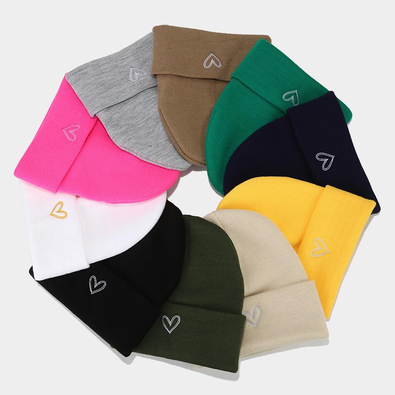 Thickened Heart Design Knit Hat For Men And Women Winter Wear
