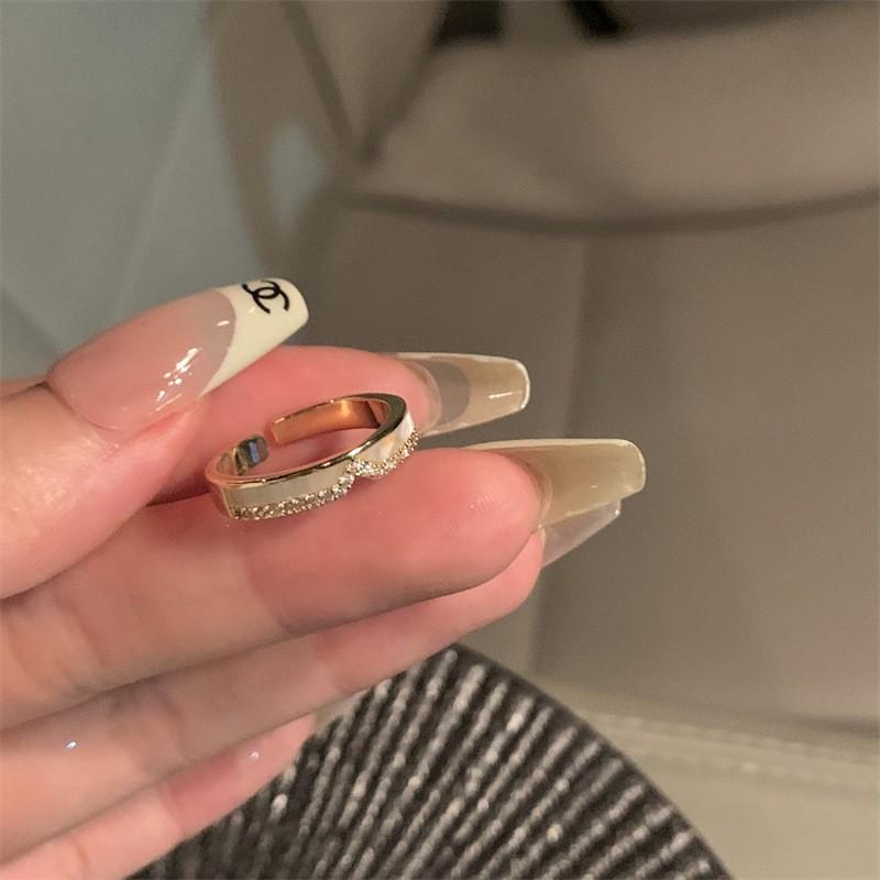 925 Unique Highend Sterling Silver Couple Rings Featuring Dazzling Diamond Accents For Women