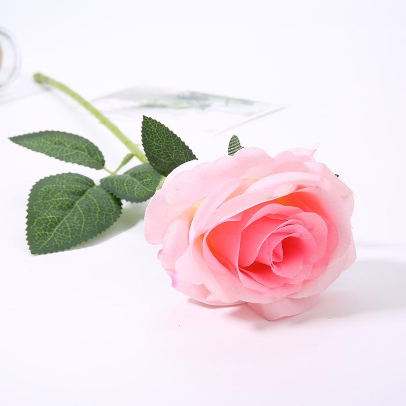 Luxury Silk Rose Arrangement for Valentine's Day - Elegant Artificial Flowers for Living Room Decor.