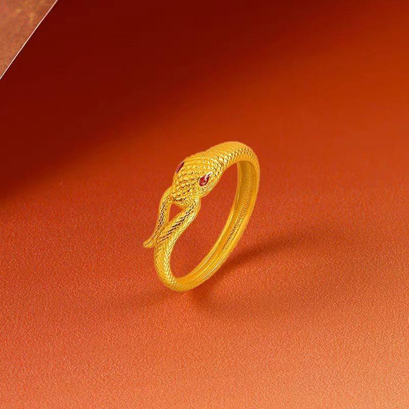 Snake Gold Eyecatching Ring For Men Featuring Dazzling Diamonds And Zodiac Elements