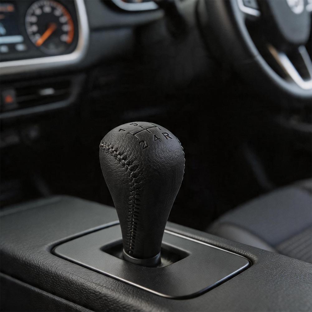Plastic-Based Gear Shift Knob and Transfer Head Handball with Leather Texture for Nissan For Patrol For GU Y61 Y62