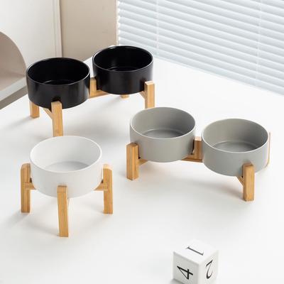 Ciotola in Ceramica per Cibo per Animali con Supporto Rialzato in Bambù - Design Anti-Ribaltamento per Cani e Gatti, Protegge la Colonna Cervicale