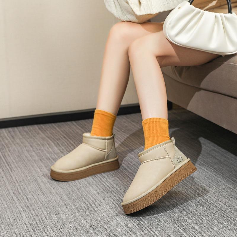 

Leather snow boots women s new winter real hair thick-soled waterproof snow cotton boots thick velvet warm cotton shoes 35 бежевый