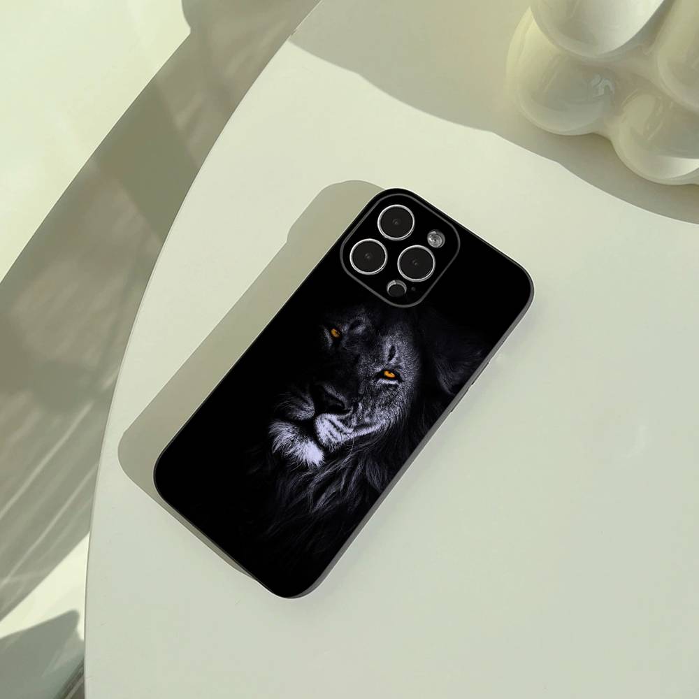 Lion- Pattern Phone Case For iPhone 17,16,15,14,13,12,11 Pro Max, Lightweight and Practical Soft Black Cover