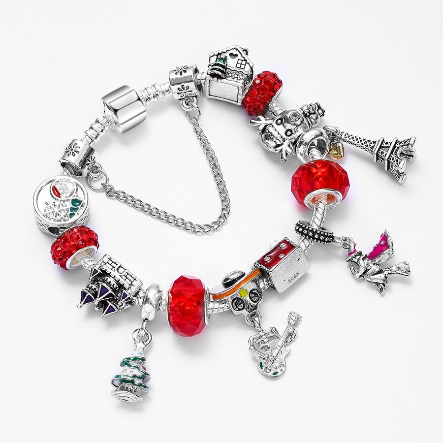Bracelet Pendentif Flocon de Neige de Noël - Design Perlé Rouge avec Breloque Arbre