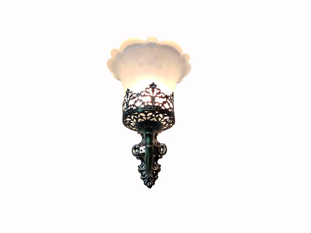 Metal Antique Designer Imported Wall Light Lamp, Without Bulb, Golden Antique