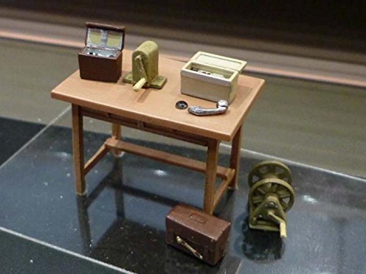 Tamiya 135 Military Miniature Series No. 341 Japanese Army Officer Set Plastic Model 35341