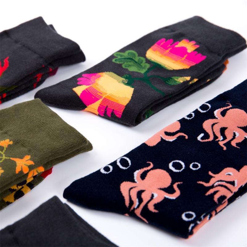 Dark Color Animal Pattern Long Cotton Socks Casual Colorful Breathable Fashion Spring Socks Women