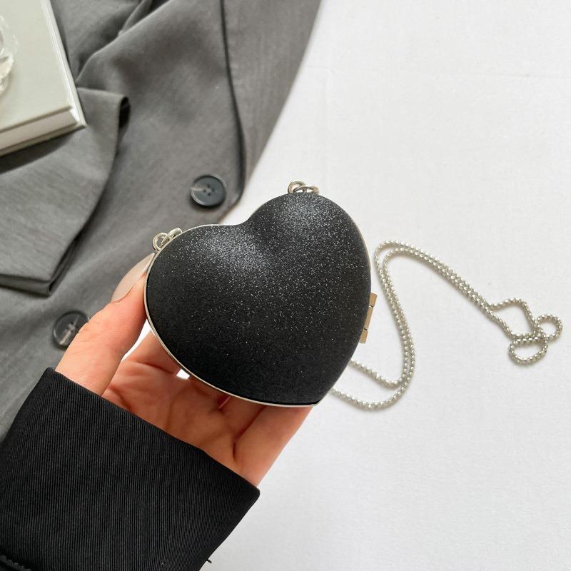 

Niche diamond-encrusted versatile love small bag women s summer new celebrity dinner shoulder bag fashion messenger bag