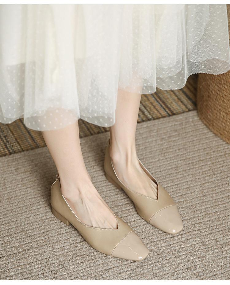 Lässige Einzelschuhe Mode Damenschuhe Spleißen Flacher Ausschnitt Niedriger Absatz Oma-Schuhe Slipper