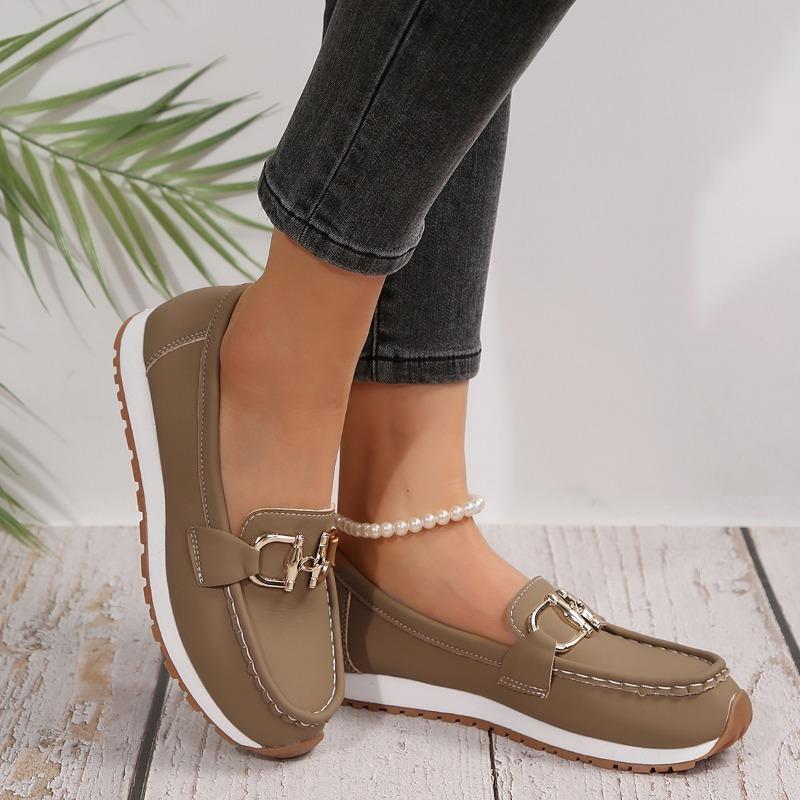 Damesko Flate Sko Vår Ny Mote Metall Dekorativ Rund Tå Løpesko Fritidssko Lav Utskjæring Slip-on Lær Sneakers