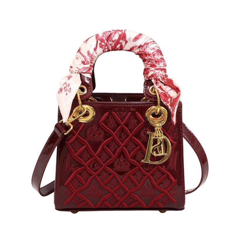 Heavy Industry Embroidery Versatile Princess Diana Bag New Silk Scarf Handbag Bag Women's Premium Shoulder Crossbody Bag
