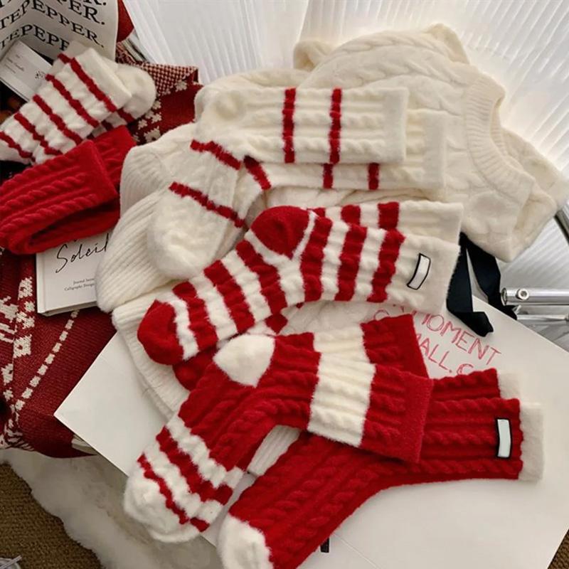 1 Pair Thick Socks for Women Mid Tube Socks Christmas Gift Middle Socks Warm Soft Red White Stripes Winter