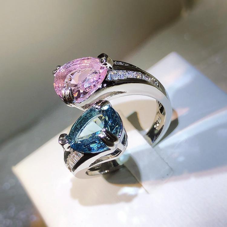 Retro Geometrisches Mehrfarbiges Zirkon-Set mit einem Ring mit Öffnung in Tropfenform