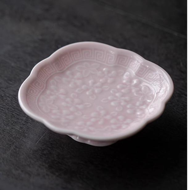 Chinesische Keramik Relief Dim Sum Tablett Hohes Obsttablett Kreatives Trockenobsttablett für Zuhause Teezeremonie Zubehör