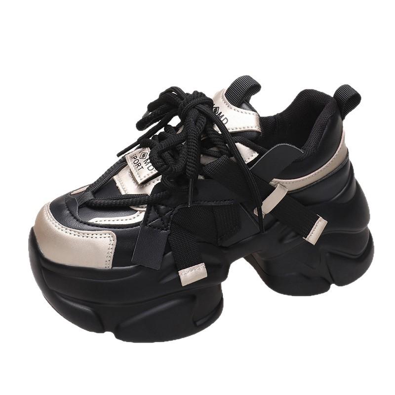 Sneakers women's popular thick-soled women's 2025 new autumn and winter lightweight fried street, showing small feet to increase height and leisure