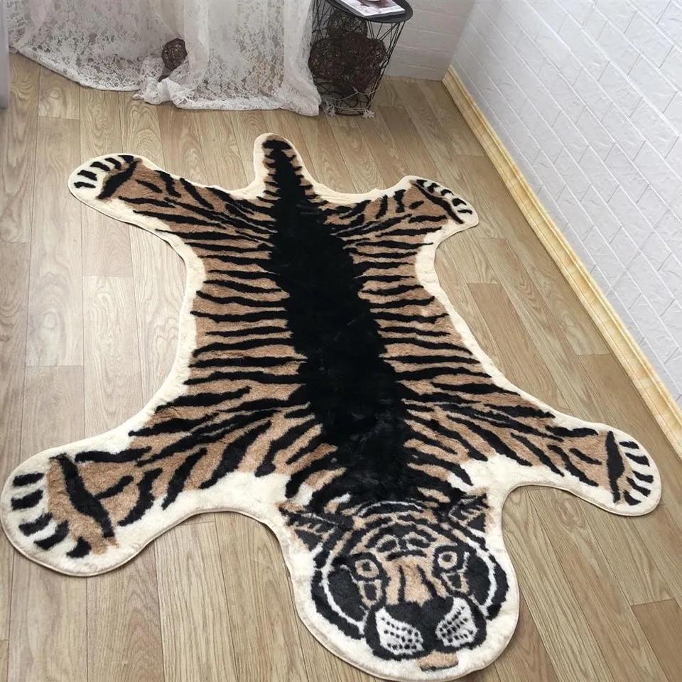 1pc Tiger Print Rug Faux Tiger Fur Non-Slip Mat Area Rug For Home Decor Animal Print Rug Carpet