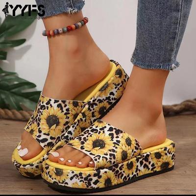 Summer Fashion Women Slippers Thick Sole Beach Shoes Casual Big Size Slippers