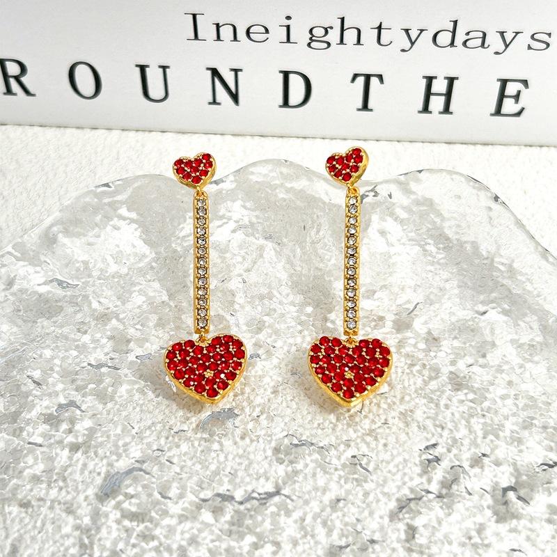 Manufacturer S Supply Is Tide, Sweet Love Shape, Full Of Diamonds, Long Earrings Are In Stock. бордовый