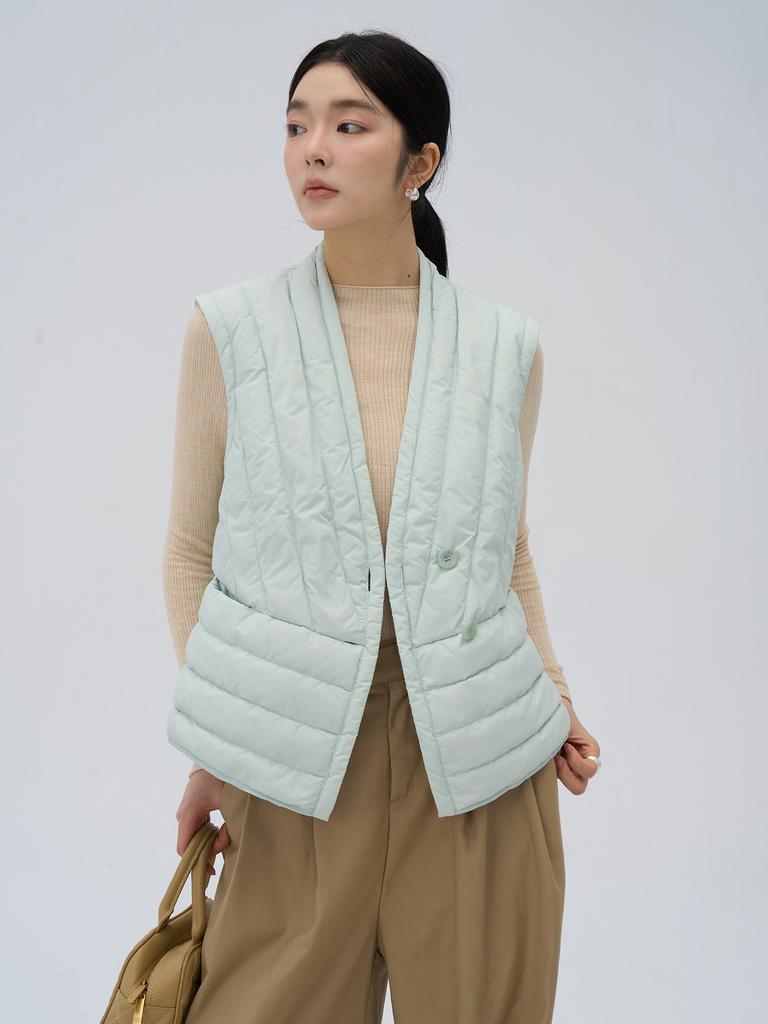 Temperament light and thin V-neck down vest women wear fashionable and thin casual white duck down top in autumn and winter