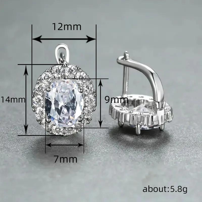 2026 exquisite multi-color oval ear buckle with French design, court style, fashionable retro, versatile jewelry and accessories
