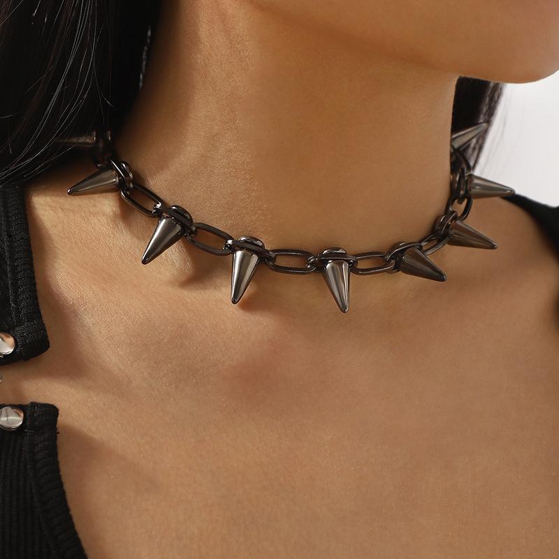 Rivet Black Chain Necklace for Men Women Hiphop Vintage Punk Choker Exaggerated Street Rock Daily Versatile Jewelry Gifts 2025