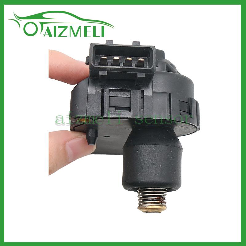 Idle Air Control Valve 0132008600 For Lancia 1998 Peugeot Fiat Citroen VW Renault 1920F8 825485 0132008602 3437010524 3437010900