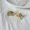 Camellia Temperament No Ear Pierced Ear Clips Pearl Flower Checkerboard Diamond Triangular Ear Clips Niche Earrings Women