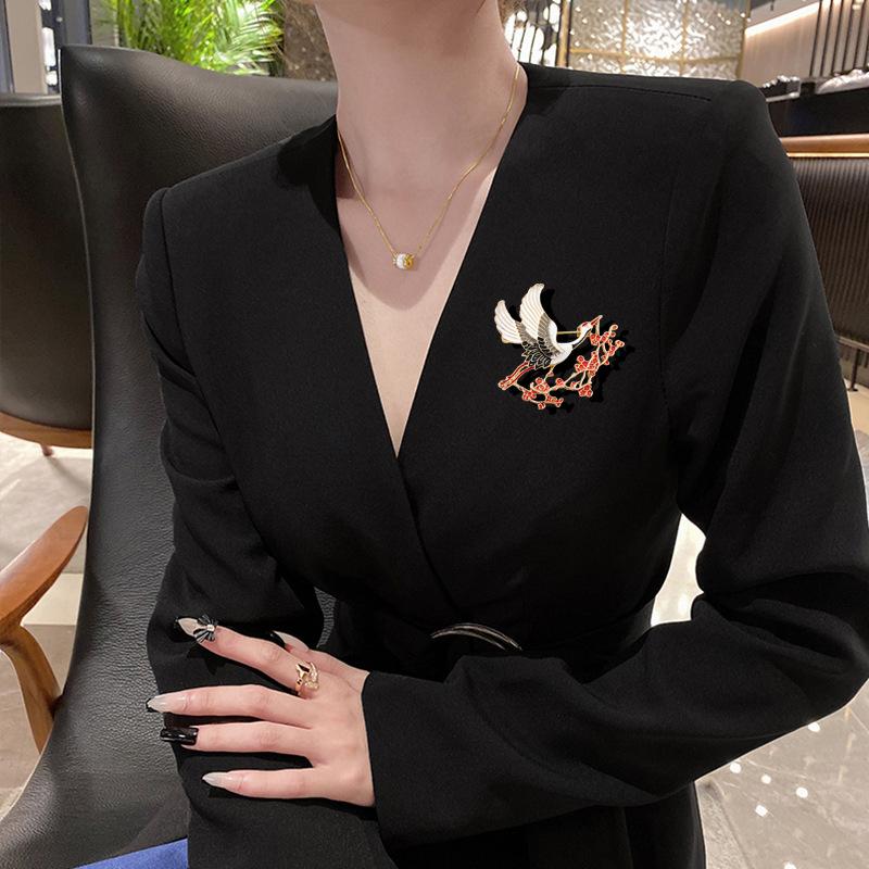 Retro Chinese Style Crane and Plum Blossom High-end Anti-exposure Fashion Animal National Style Collar Pin Brooch