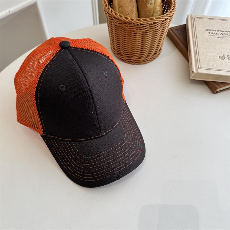 New Summer Hardtop Sunshade Baseball Cap for Men, Trendy Pure Black Casual Mesh Hat, Slightly Curved Along the Light Board, Travel Hat for Women