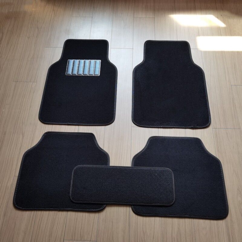Suede Car Foot Mat Universal Floor Mat Surrounded by Protective Pad Carpet Car Foot Mat Wear-Resistant Non-Slip Mat Flame Retardant Mat