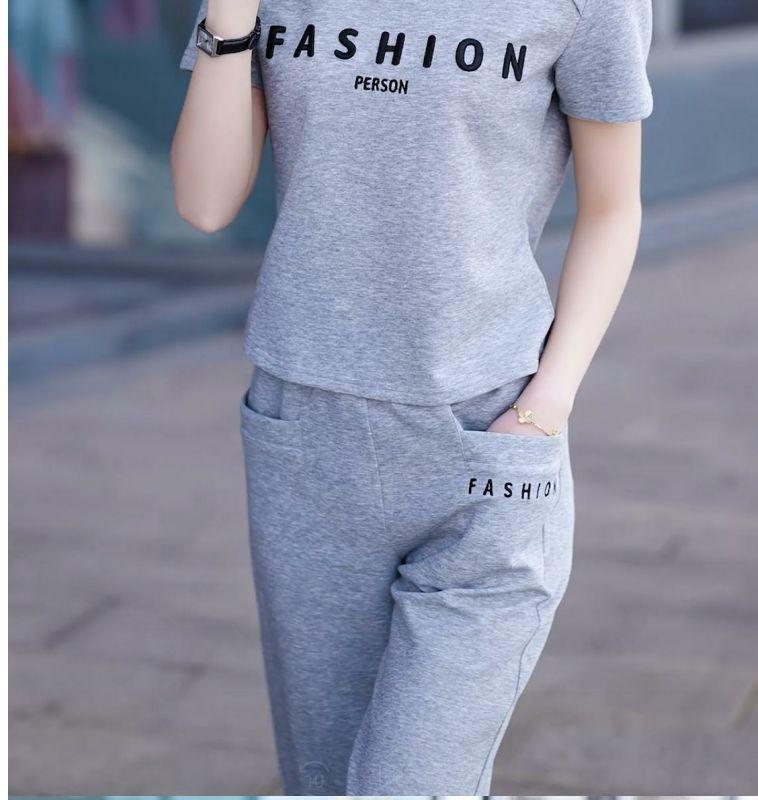 Youthful Summer 2025 Loose Round Neck Short Sleeve Top & Straight Leg Pants Set - Fashionable Sportswear for Versatile, Age-Reducing Style