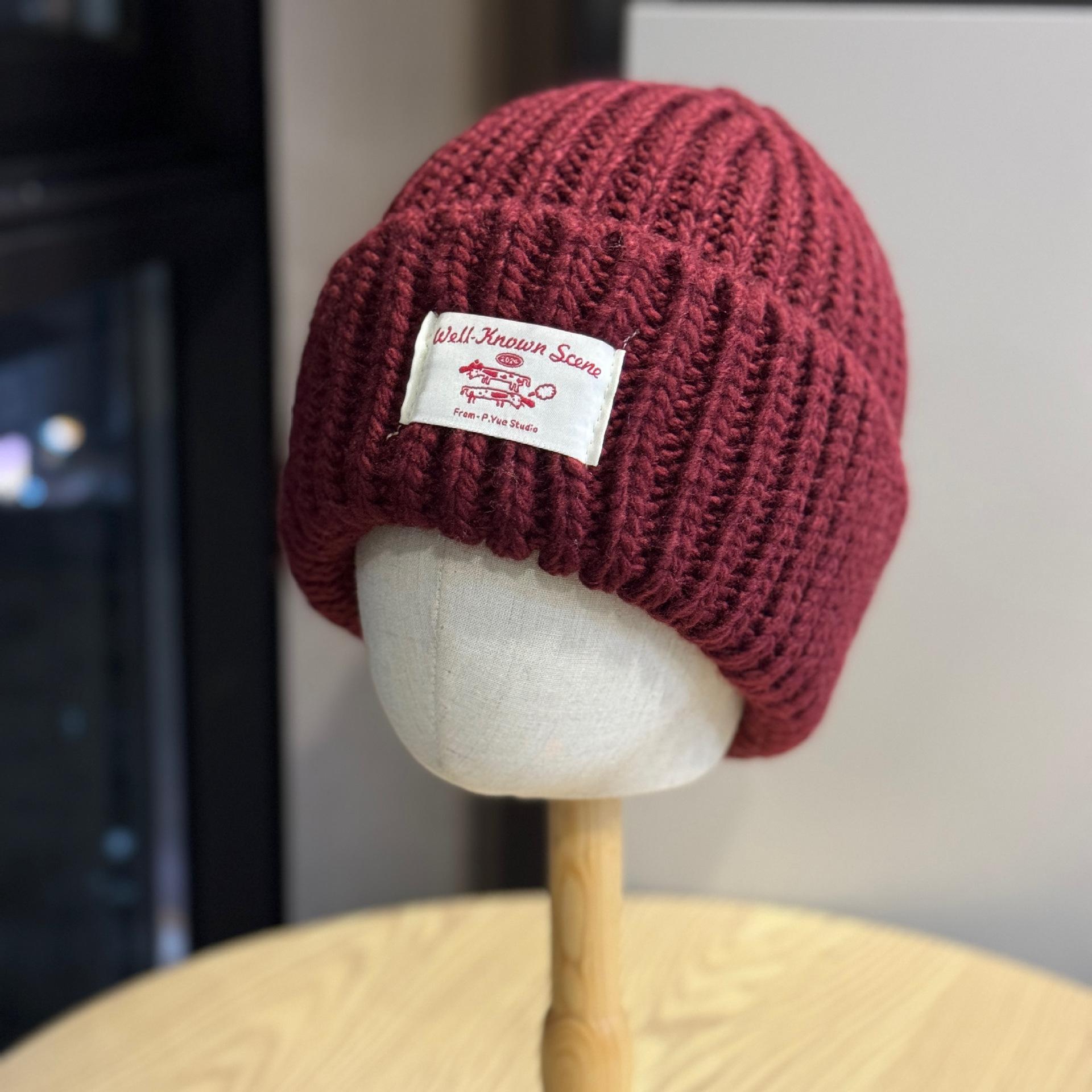 

New women s thick knitted wool hat for autumn and winter, versatile, large head circumference, black, loose, trendy, makes the face look smaller Adult54-60Average Size вина червоного кольору