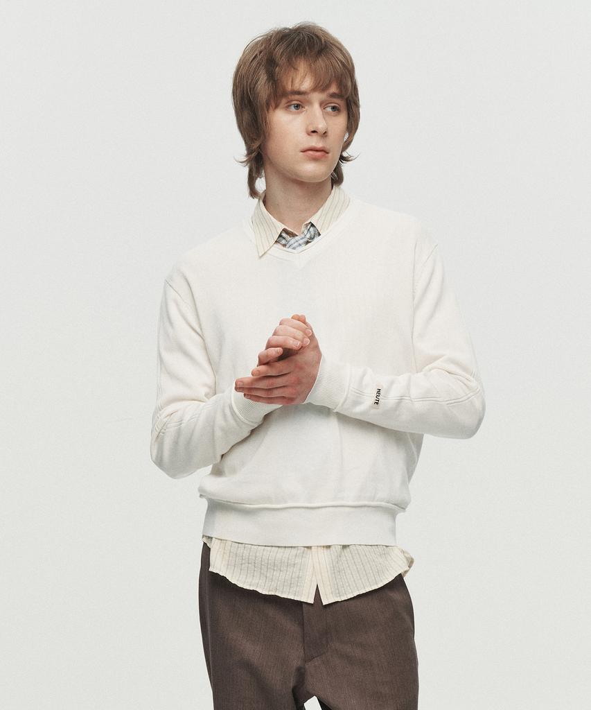 Hoite Niel Cotton V-Neck Knit (Off White)