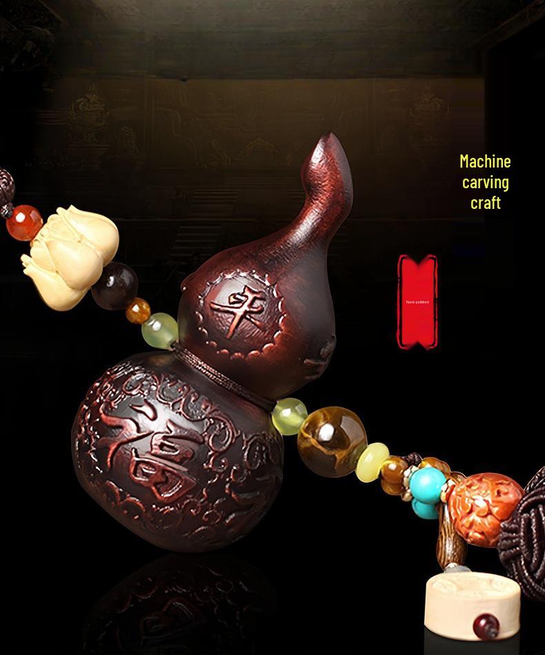 Peach Wood Gourd Car Pendant - Rearview Mirror Hanging Ornament for Safe Travel.