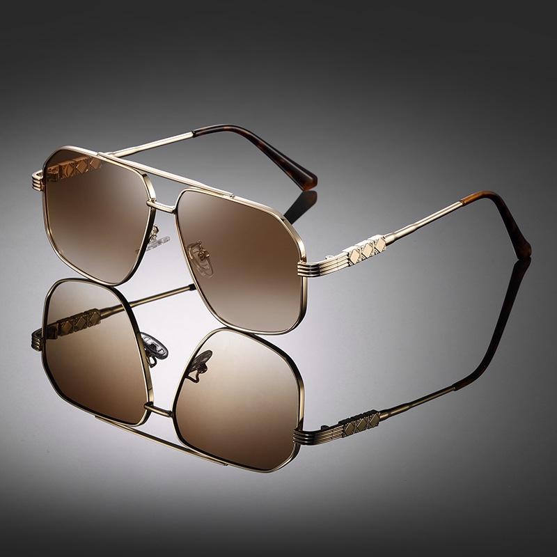 Unisex Retro Metal Pilot Sunglasses: High-End Fashion Driving Eyewear (Model M5213)