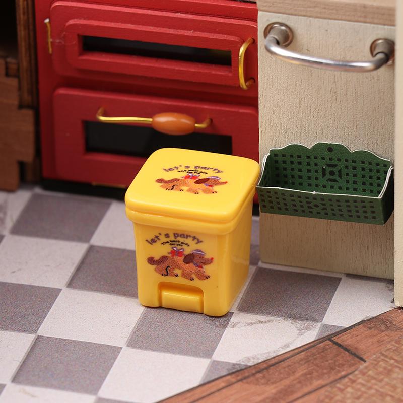 5Pcs Dollhouse Mini Cartoon Garbage Can Model Dollhouse Furniture Decoration Dolls House Accessories Pretend Play Toys