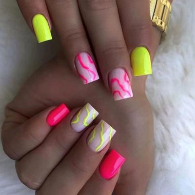24 Pieces New  Small Fresh Medium and Long Nail Art Niche High-end Vitality Ripple Wearing Nail
